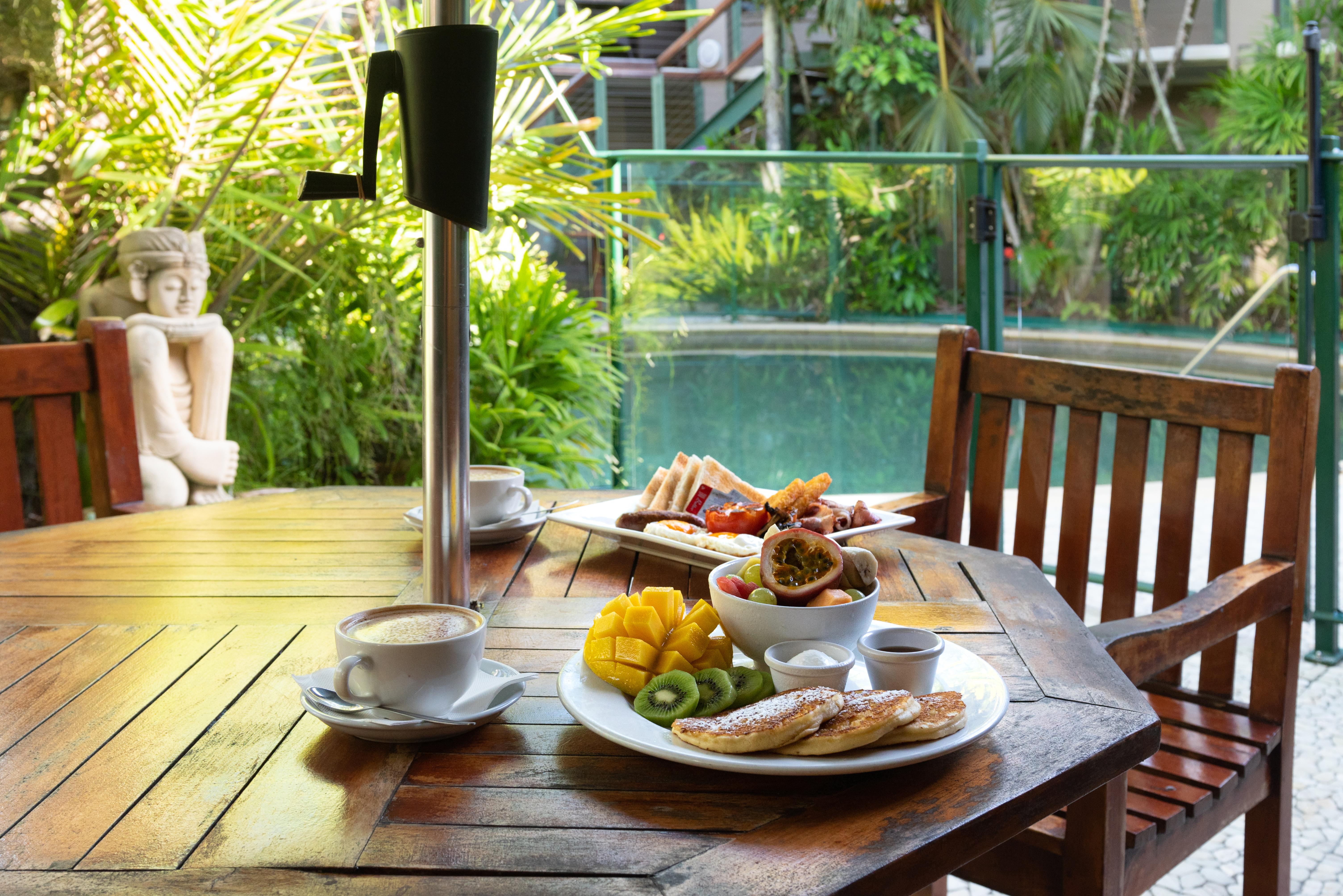 Bay Village Tropical Retreat & Apartments Cairns Kültér fotó