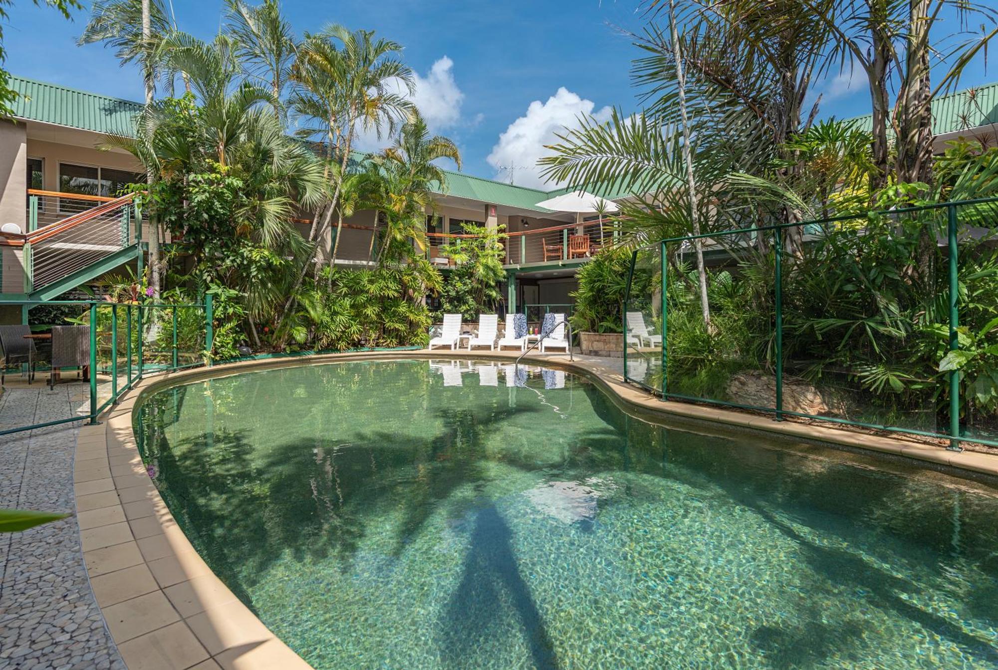 Bay Village Tropical Retreat & Apartments Cairns Kültér fotó
