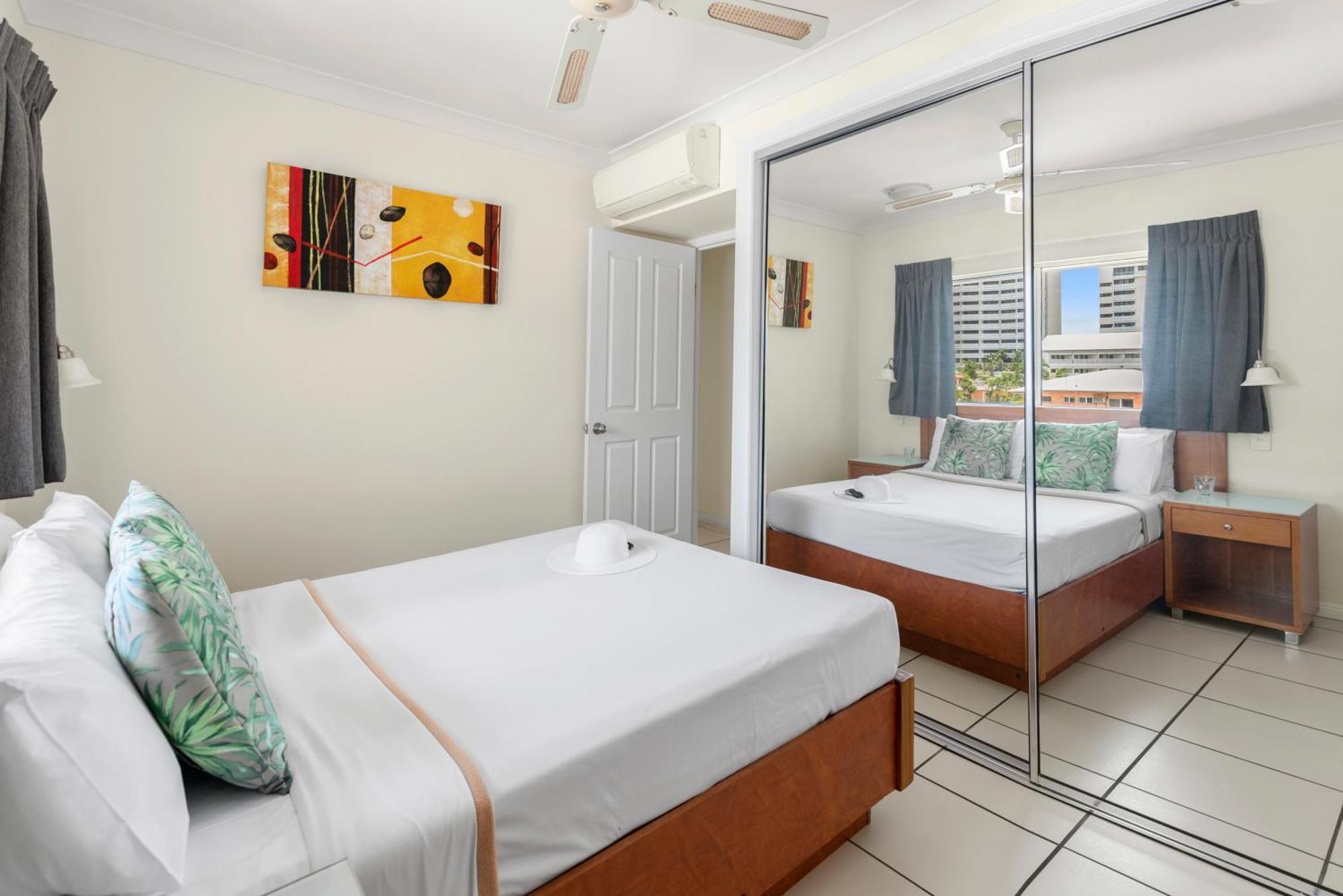Bay Village Tropical Retreat & Apartments Cairns Kültér fotó
