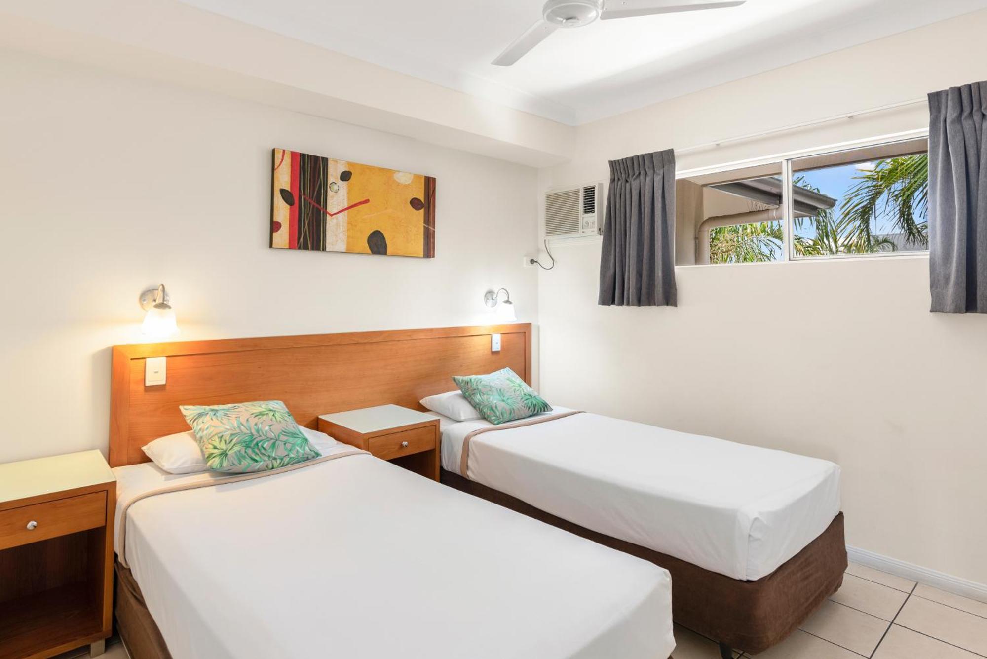 Bay Village Tropical Retreat & Apartments Cairns Kültér fotó