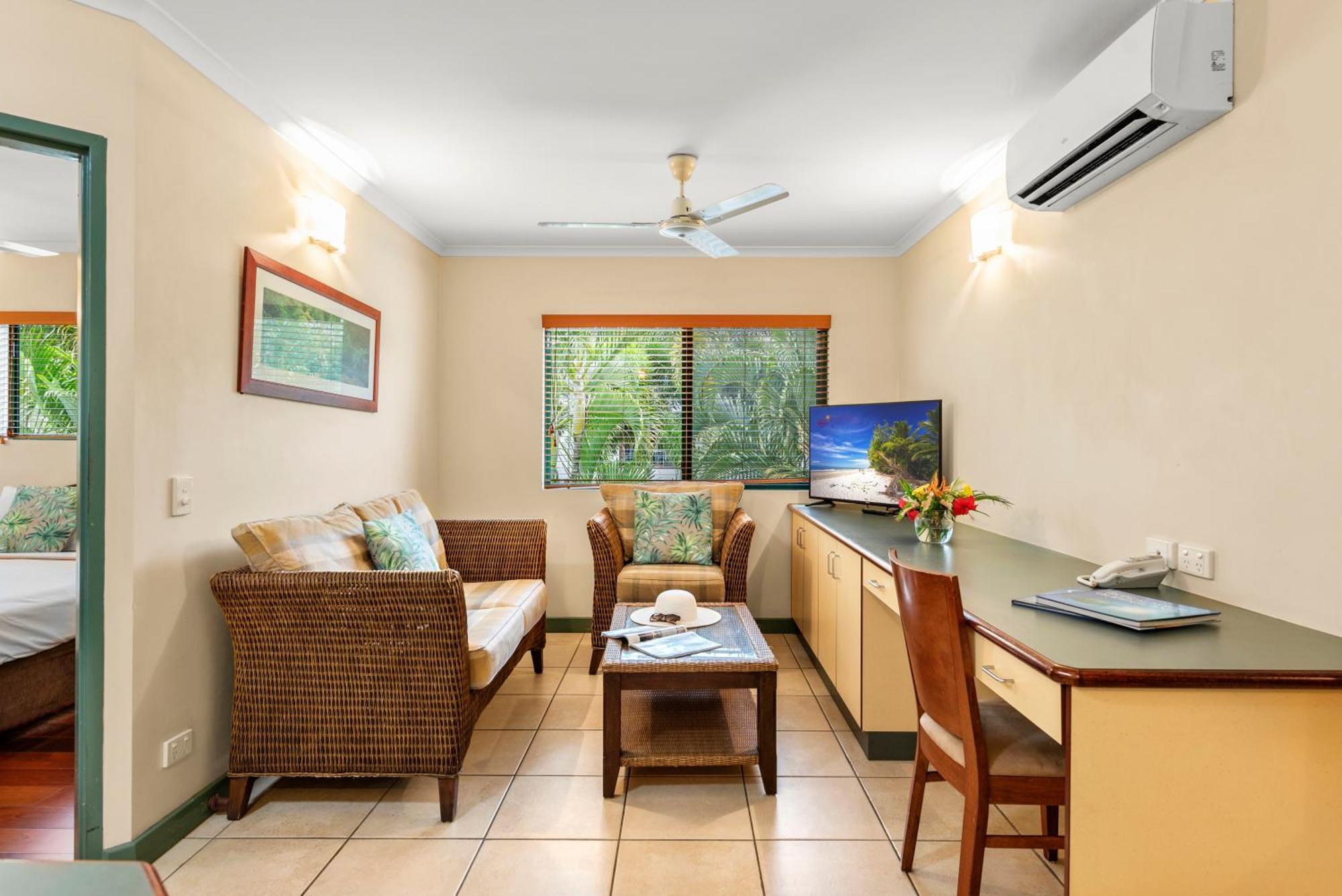 Bay Village Tropical Retreat & Apartments Cairns Kültér fotó